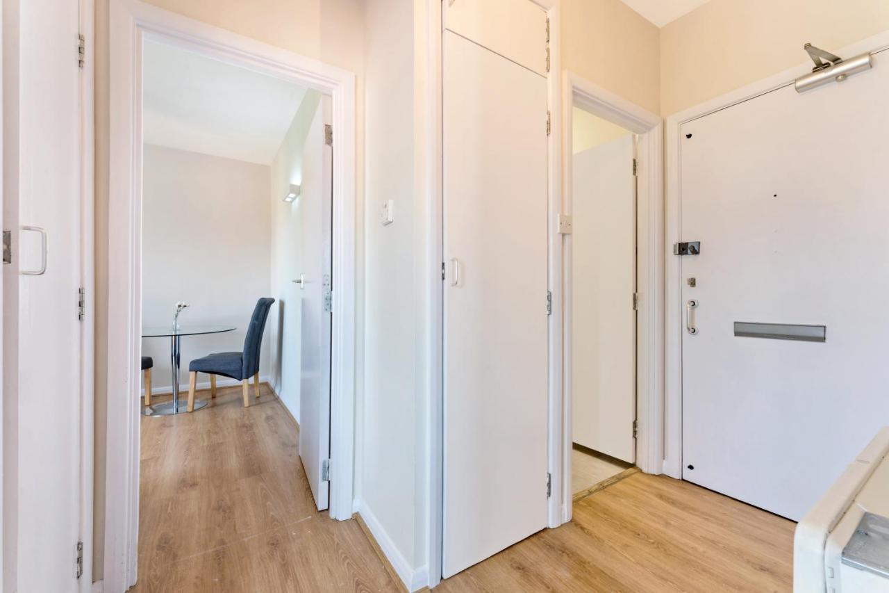 Stunning Aparment In Canada Water London Exterior photo